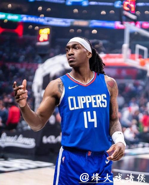 曼恩3年4700万提前续约快船 上赛季场均8.8分